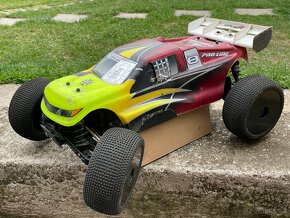 Predám závodnú truggy 1:8 Losi 8ight-T - 2