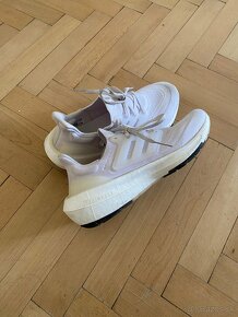 bežecké tenisky Adidas Ultraboost light - 2