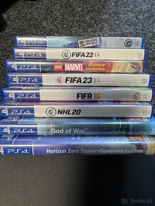 PS4 slim 500 GB + 2 ovládače + hry - 2