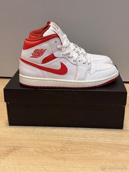 Air Jordan 1 mid se / lobster 44 - 2