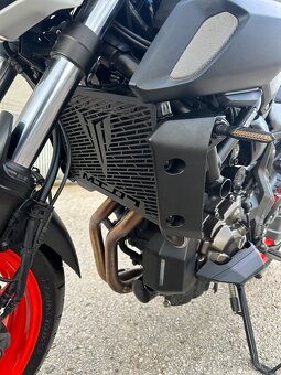 Yamaha MT 07 - 2