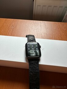 Apple Watch 4 44mm - 2