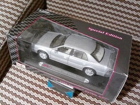 Predam Cadillac DeVille DTS 1:18 2006 - 2