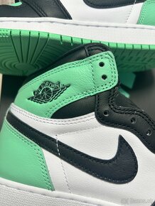 Air Jordan 1 High OG Green Glow GS - 2