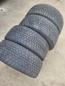 Zimne pneu 225/50 R17 - 2