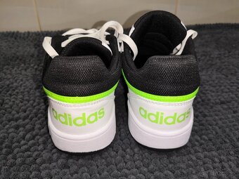 Predám chlapčenské tenisky adidas vel. 40 - 2