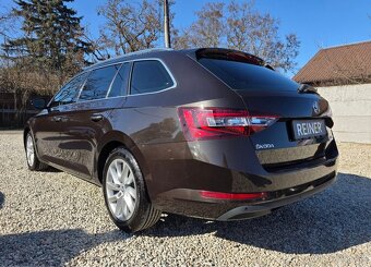 Škoda Superb Combi 2.0 TDI STYLE - 2