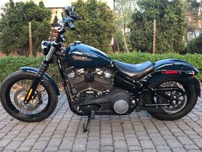 Harley Davidson Softail Street Bob - 2