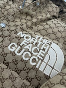 Predám luxusnú zimnú bundu značky The North FACE Gucci - 2