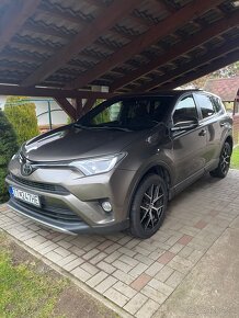 Toyota RAV4 - 2