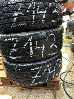 Z143 4ks zimné 235/50R18 - 2