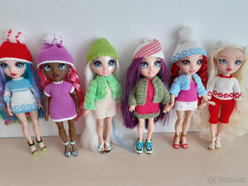 Vianočné šaty pre bábiky Rainbow high barbie čiapky roláčiky - 2