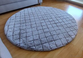 Okrúhly kožušinový koberec 160 cm - 2