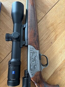 Blaser R8 - 2