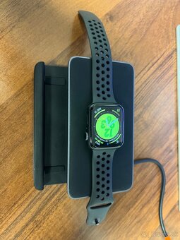 Apple Watch 6 Nike edition - 2