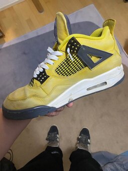 Nike Air Jordan 4 Yellow Thunder (2021) - 2