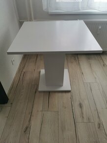 Jedálenský / kuchynský  stôl 80x80cm na nohe - 2