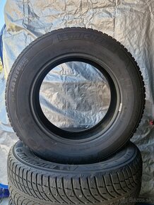 235/65 R17 - 2