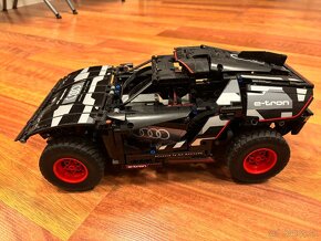 Lego Technic auto na ovládanie. - 2