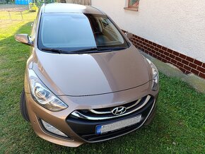 Hyundai i30 combi r.2012 - 2