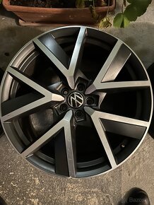 Hliníkové disky 5x112 R20 VW Braga - Touareg RLine - 2