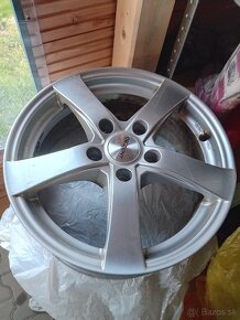 Alu disky DEZENT RE 6,5x16 5x114,3 ET48 pre DACIA DUSTER - 2