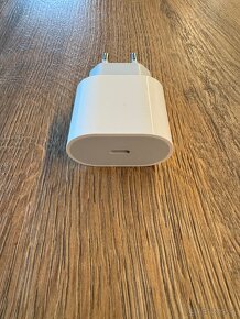 Nabíjací adaptér USB-C 20W - 2