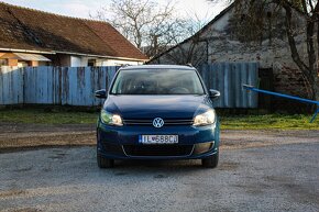 Volkswagen Touran 1.6 TDI Comfortline DSG - 2