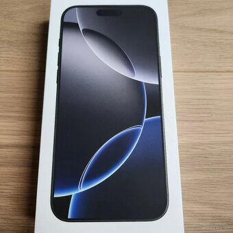 iPhone 16 Pro Max 256 GB čierny titán - 2