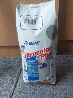 Mapei ULTRACOLOR PLUS - škárovacia malta - 2