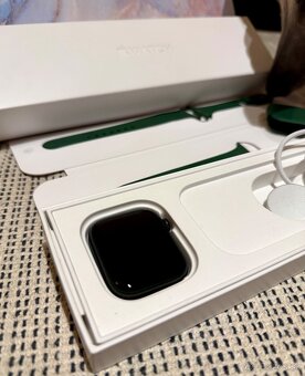 Apple Watch 7 45mm green  + kryt a komplet príslušenstvo - 2