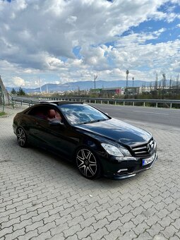 Mercedes E500 coupe 5.5 285KW 85000km - 2