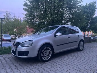 VW Golf V 1,6 benzín + LOG - 2