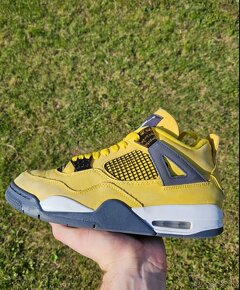 Nike Air Jordan 4 "Lighting" - 2