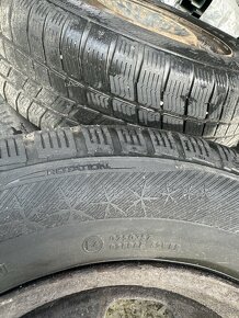 Pneu 195/65R15 - 2