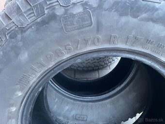 Pneu 285/70 r17 - 2