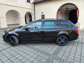 Škoda Octavia Combi 2.0 TDI M6 Ambition Navi DVD R17 Orig.KM - 2