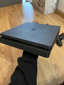 Ps4 slim 500GB + televízor LG - 2