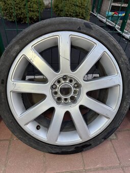 AUDI elektróny 225/40 R18 - 2