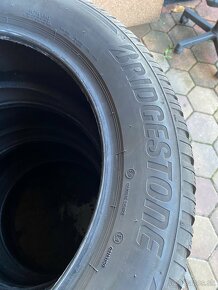 Bridgestone blizzak 235/55 r18 - 2