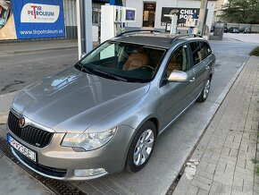 Skoda Superb 1.6Tdi 77Kw Greenline - 2