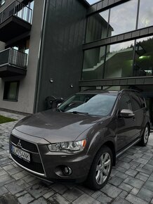 Mitsubishi Outlander facelift 2.2 Di 130kw 4x4 7 miest - 2