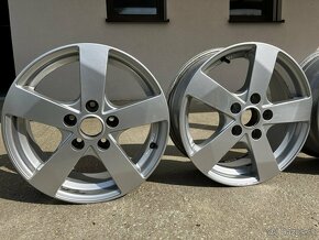 Disky Dezent TD 6,5x16" 5x114,3 ET47 - 2