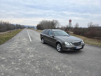 Mercedes-Benz W211 E220 CDI Avantgarde A/T - 2