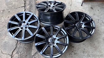 ☑️sada diskov 5x112 r18 Audi - 2