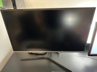 SAMSUNG 4K 31,5" UHD U32H850 - 2