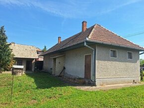 Na predaj rodinný dom v obci Veľká Čalomija. 770m2 23 900 eu - 2