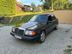 Mercedes Benz W124 200E - 2