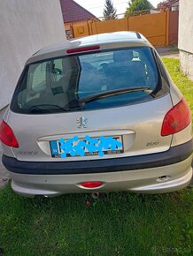 Peugeot 206 r.výoby 12/2004 - 2