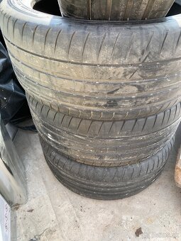 Sada pneu Letne GOOD YEAR EAGLE F1 265/40 R20 - 4ks - 2